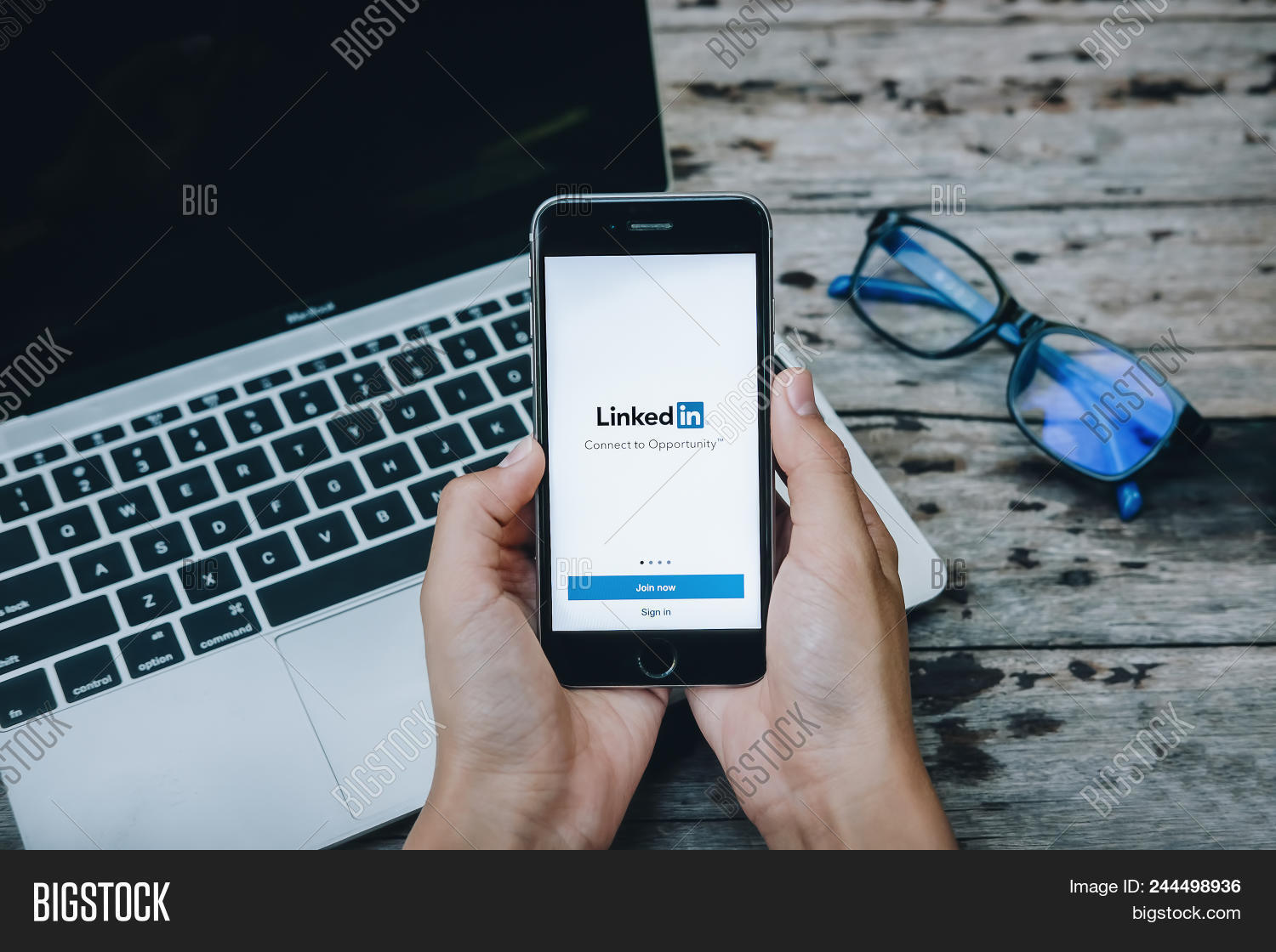 Application linkedin iphone
