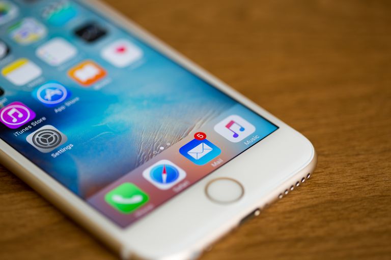 Iphone application mail