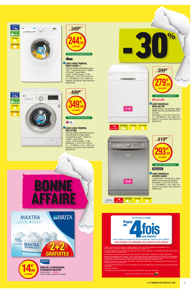 Salle de bain avec lave linge