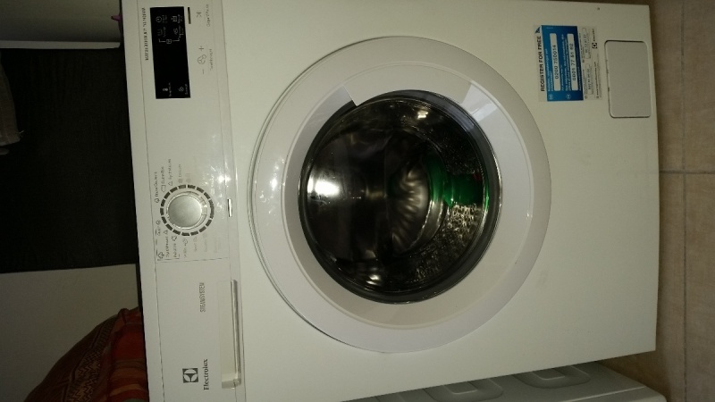 Lave linge qui fuit