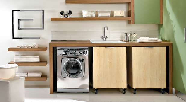 Lave linge et seche linge dans salle de bain