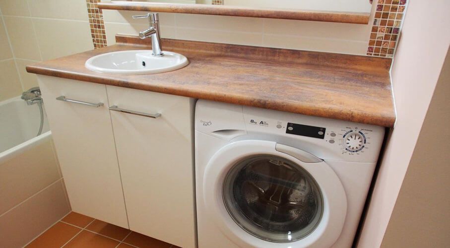 Lave linge sous lavabo salle de bain