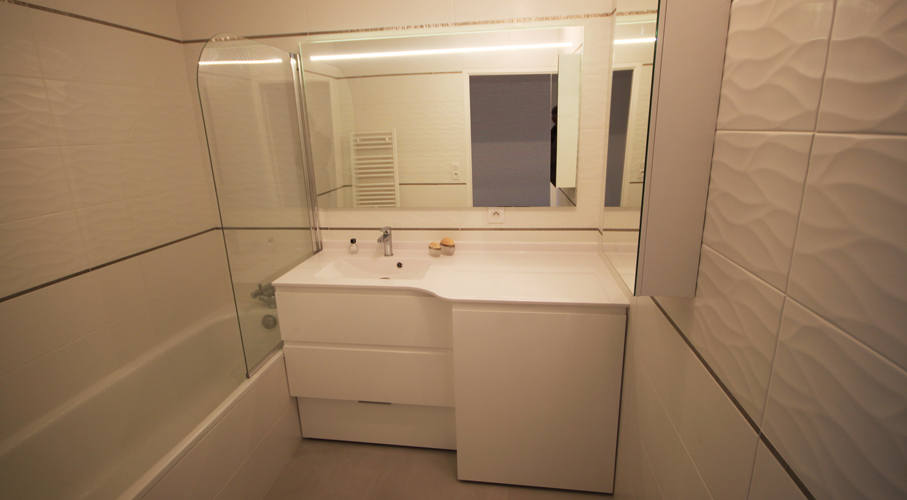 Meuble salle de bain avec lave linge