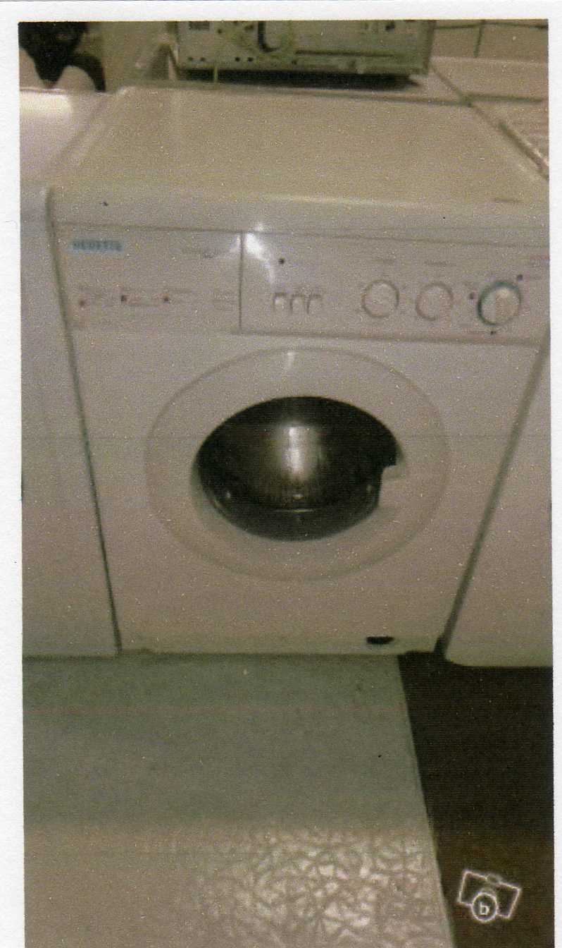 Charniere hublot lave linge vedette grand soin