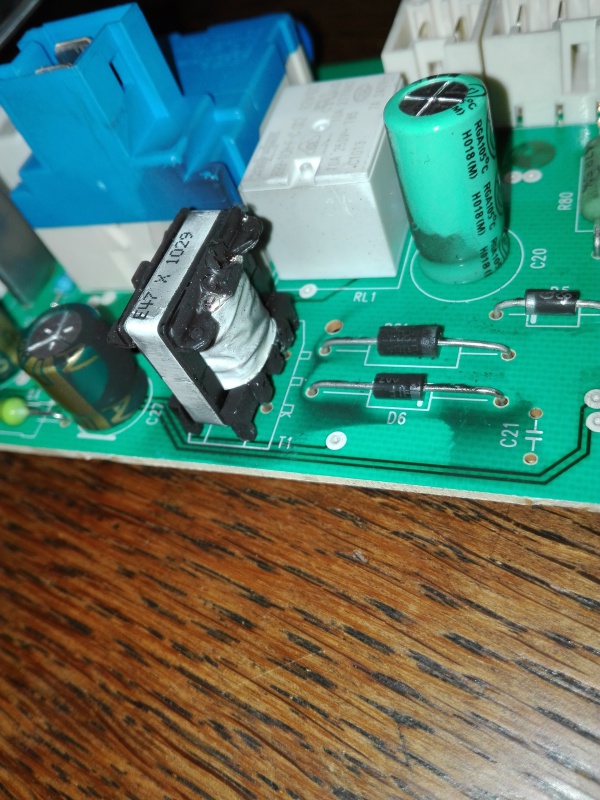 Mon lave linge whirlpool ne s'allume plus