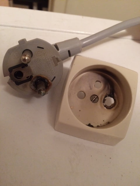 Prise electrique lave linge